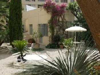 Otel Clair